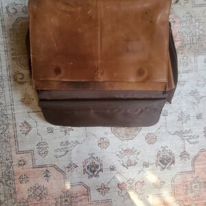 Wilsons Leather Tan and Brown Messenger Bag